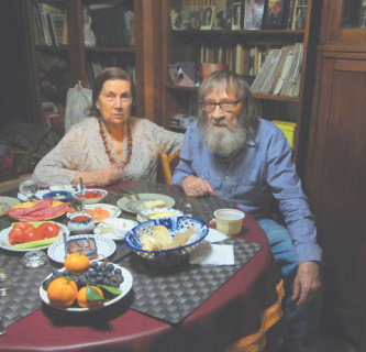 поэзия, москва, петербург, алма-ата, живопись, реставрация, лев толстой, пушкин, ботанический сад, ахматова, молдавия