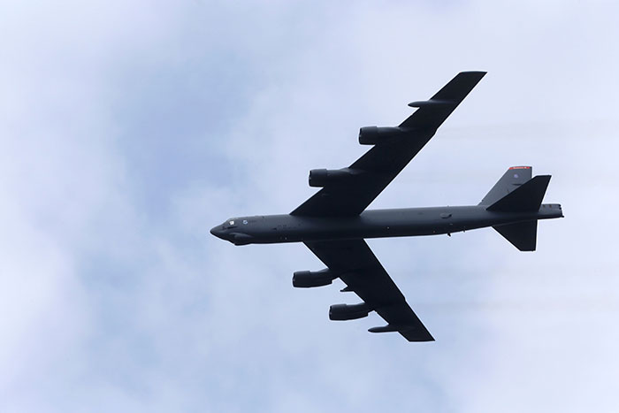 Бомбардировщики B-52 уже испытывают новые ядерные ракеты