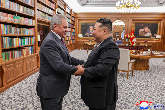 КНДР обещает поддерживать Россию в украинском конфликте... 