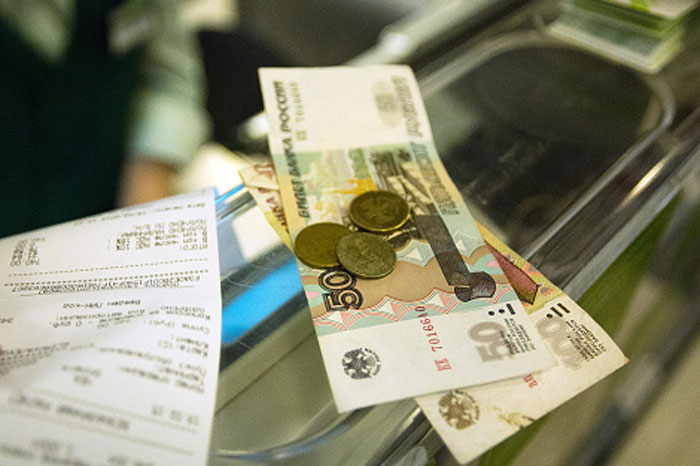 Россиянки хотят вкладывать в семейный бюджет больше, чем ждут от них мужчины