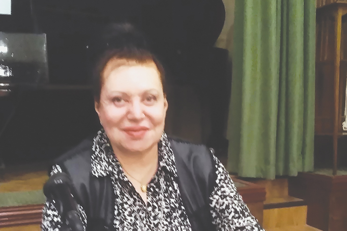 Заметались вороны на голом верху
