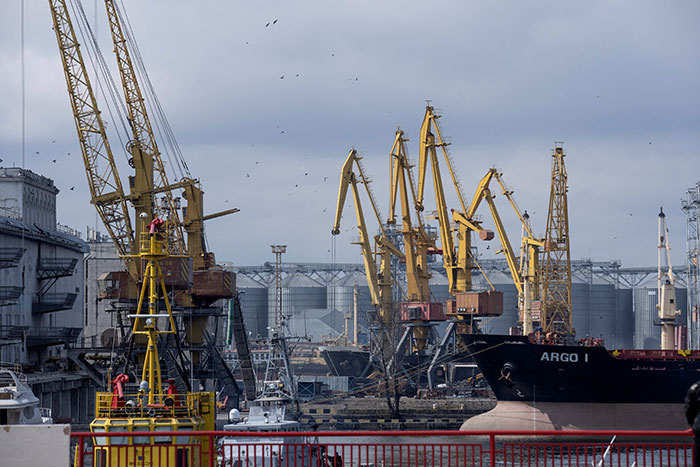 Украинский транзит разорил Молдавскую железную дорогу