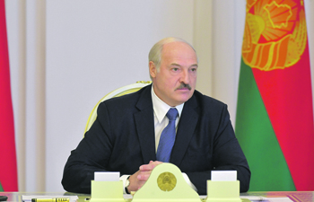 Белорусы просят защитить их от Лукашенко