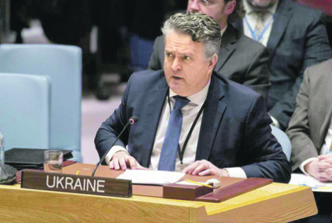 Перемирие в Донбассе висит на волоске