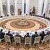 С июня правительство переходит к почти щедрому варианту соцподдержки граждан