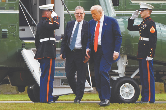 Трампа примут в Великобритании почти с королевскими почестями