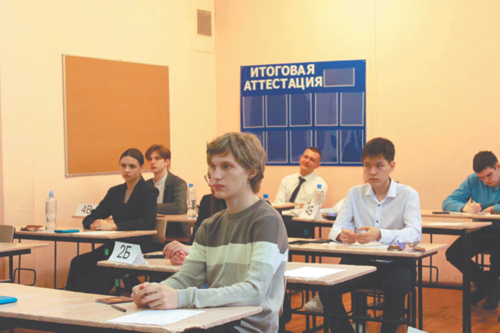 Девятиклассников ставят в условия жесткого выбора
