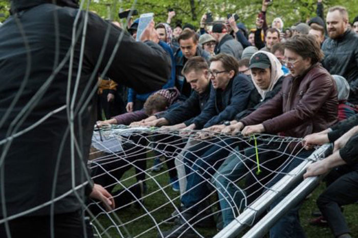 Что стимулирует протестную активность