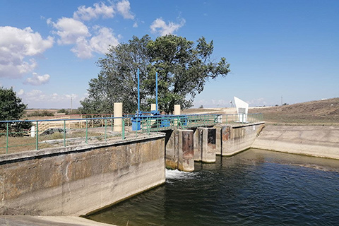 Водоснабжение Крыма остается во власти природы и сантехников