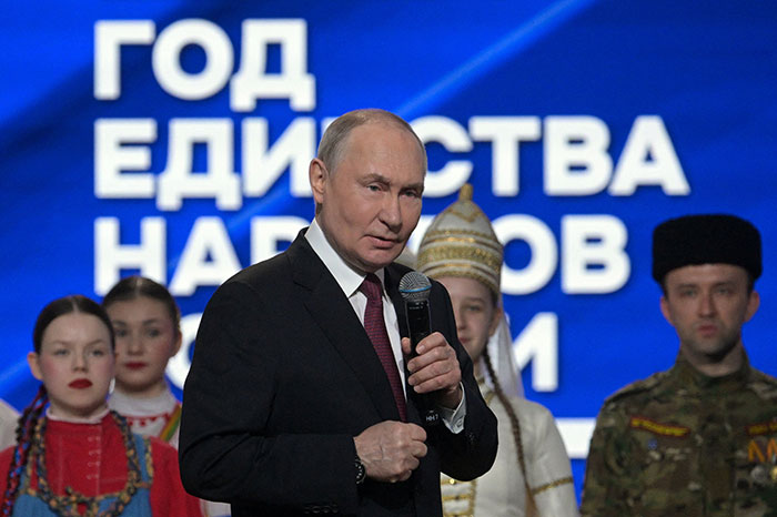 Путин по-простому рассказывает о рождении России...