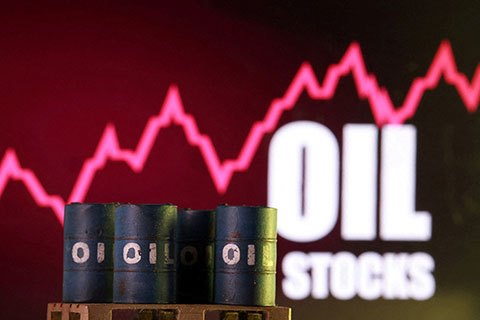 100 миллионов баррелей российского сырья было выведено из-под санкций...