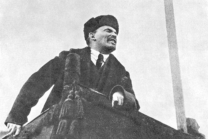 Политики и государства как программы