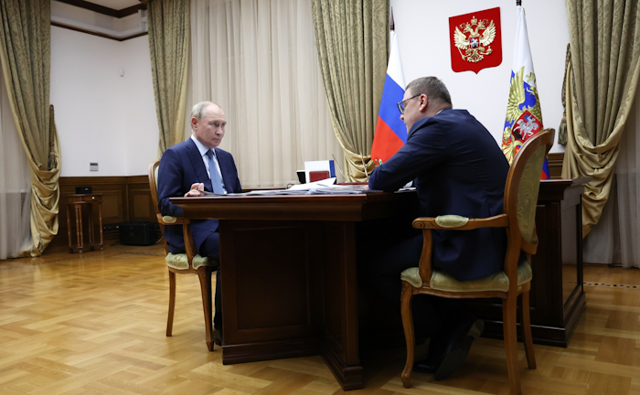 Министры и губернаторы опять рапортуют президенту об успехах...