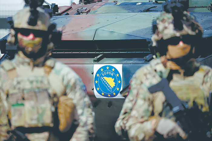 Генсек НАТО предпочитает защищать ЕС с помощью США, а не Украины