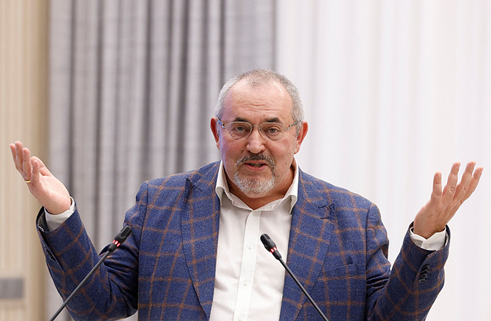 Надеждин до понедельника ищет наблюдателей