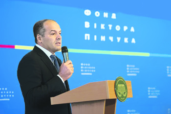 Олигархи пробуют спасти Украину