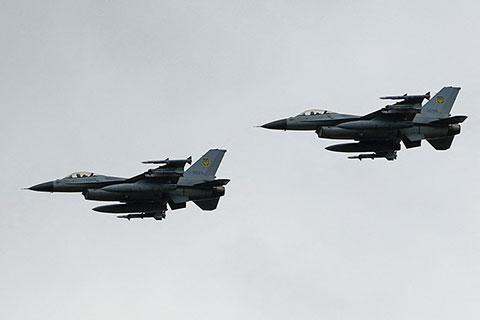 В киевском небе обнаружили наемников на F-16
