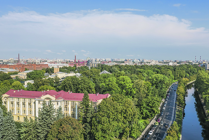 Заколдованное место. Триста лет истории Аптекарского острова