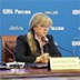 На избиркомы свалились две параллельные кампании