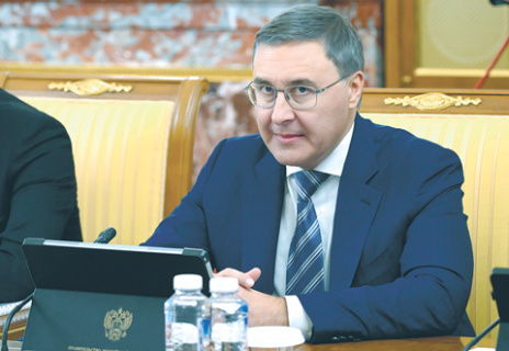 Министр науки и высшего образования РФ Валерий Фальков поздравил главного редактора НГ с 35-летием газеты