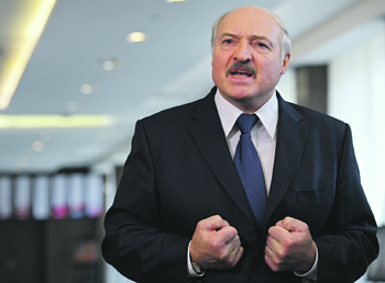 От Лукашенко отворачиваются и Запад, и Россия
