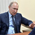 Президент демонстративно не говорит с губернаторами о выборах...  