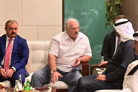 Лукашенко наводил мосты на Ближнем Востоке и в Африке...