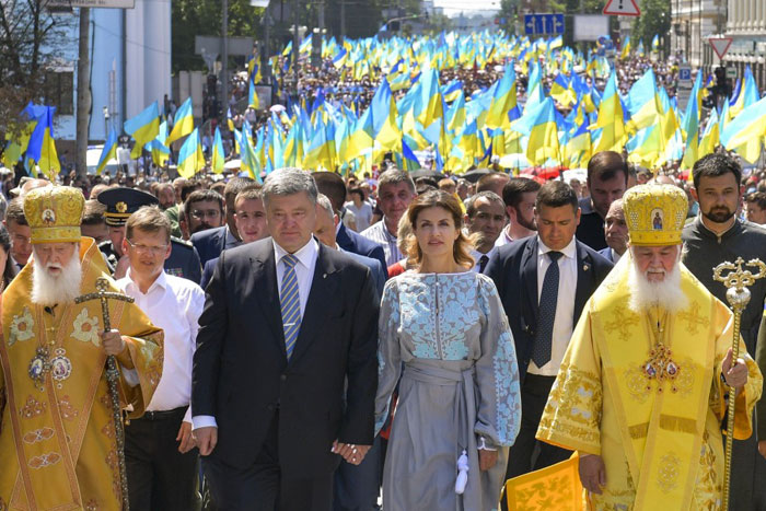 Автокефалия через Томос – еще одна линия раскола украинского общества