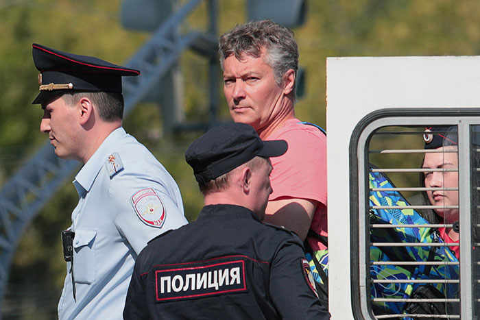 Почему "дело Ройзмана" пока идет по мягкому сценарию