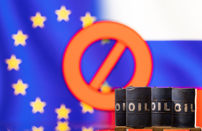 Евросоюз решил обойтись без российских нефти и газа