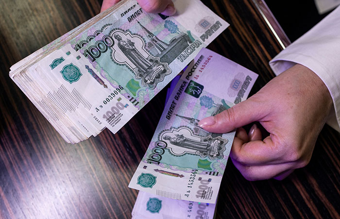 Борьба с неравенством зарплат ведет к снижению рождаемости