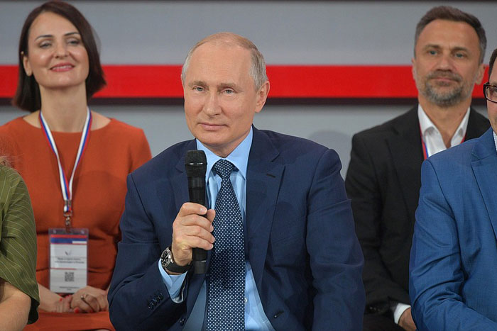 Путин включил ОНФ в майский указ