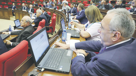 парламент, депутат, манвел григорян, неприкосновенность, преступления
