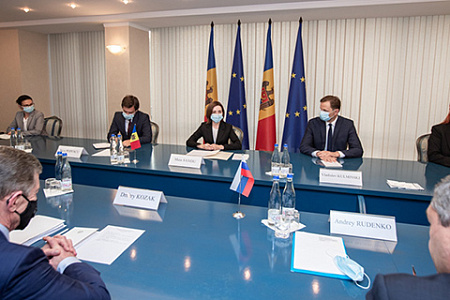 белоруссия, ес, мигрантский бум, украина, меркель, нацкорпус, протест, молдавия, козак