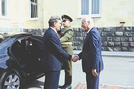 грузия, президент кавелашвили, посредничество, армения, мирное соглашение, азербайджан