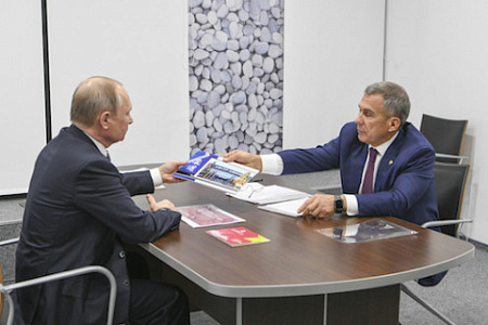 Рустам Минниханов, Владимир Путин, беспилотник, альтаир, инвестиции, альтиус, окб симонова, Александр Гомзин, узга, Виктор Григорьев, Рустэм Магдеев, Хьюстон, Техас