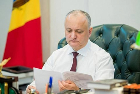 молдавия, игорь додон, российский кредит, парламент, конституционный суд, конфликт, выборы
