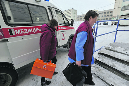 медицинская помощь, дом, врач, бахилы
