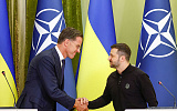 США делегируют НАТО роль основного защитника Украины