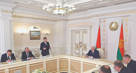 белоруссия, лукашенко, кабмин, новые задачи, белрусское наса, космическая отрасль, падеж скота