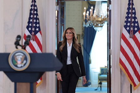 первая леди сша, меланья трамп, мемуары, фильм, гуманитарная дипломатия, дети, воссоединение семей, зона сво