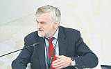 Нефтегазовые доходы уходят в плюс, расходы на промышленность – в минус